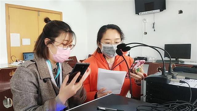 武汉最大的“康复驿站”用武汉话来播音,让康复者边吃边笑……